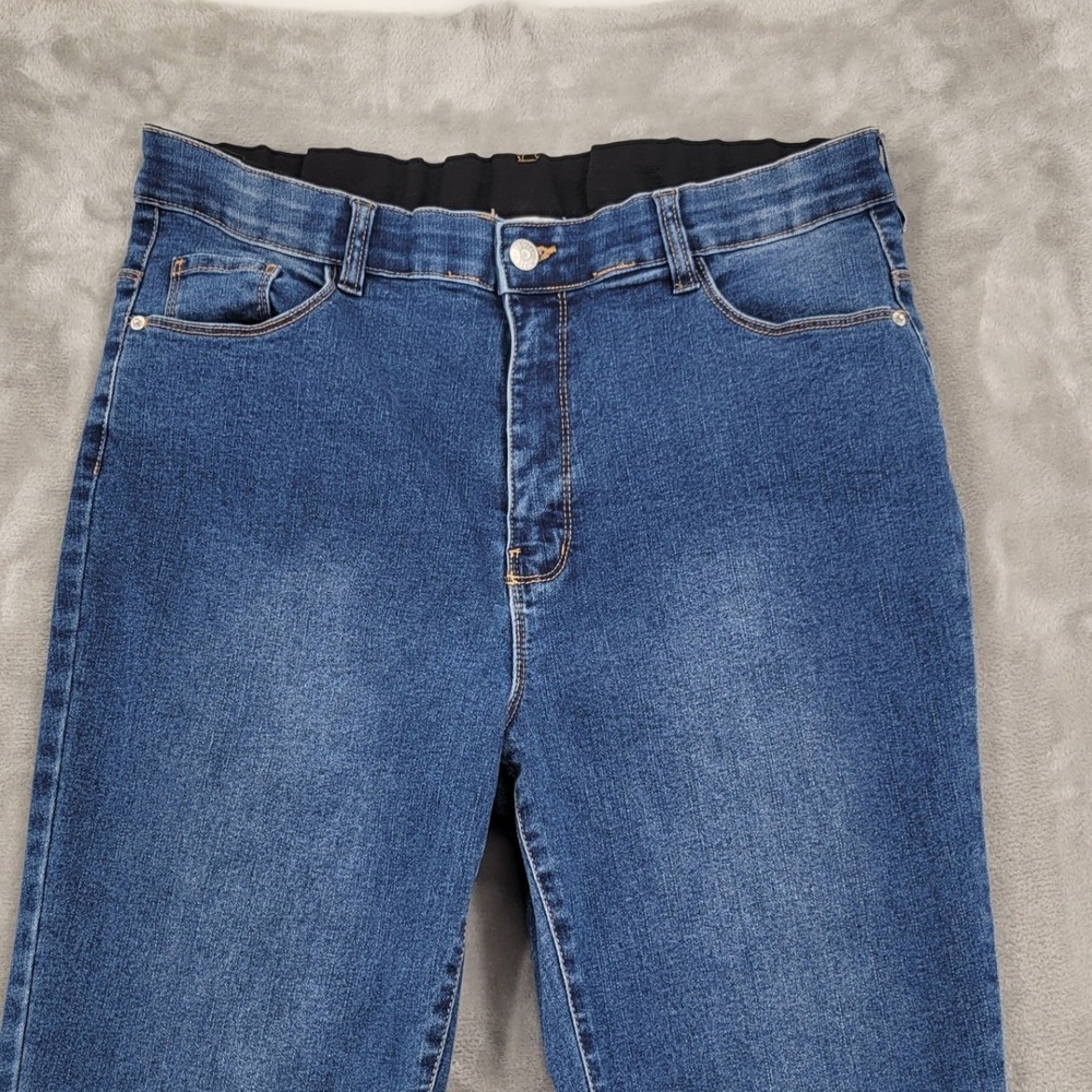 Avenue Cropped Jeans Womens 14 Blue Embroidered Beaded Frayed Hem Boho 32x20 - Picture 3 of 12
